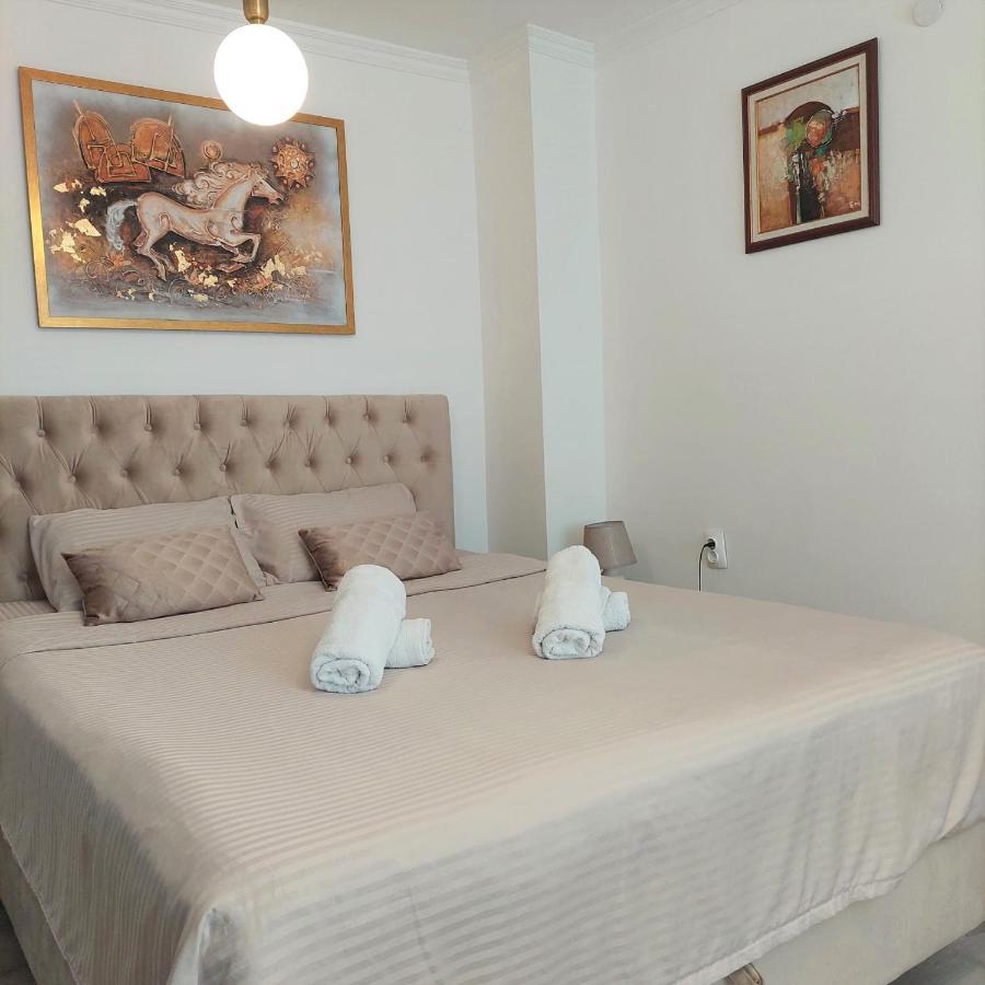 City Lux Square Apartments Скопье Экстерьер фото