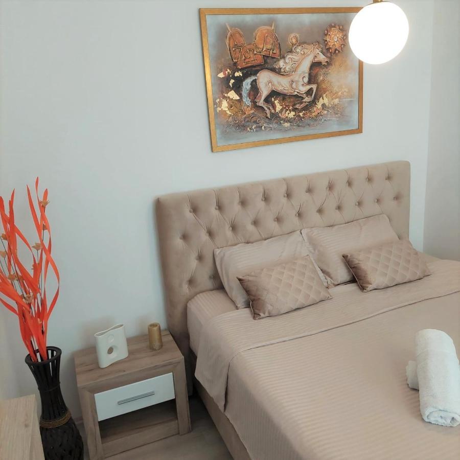 City Lux Square Apartments Скопье Экстерьер фото
